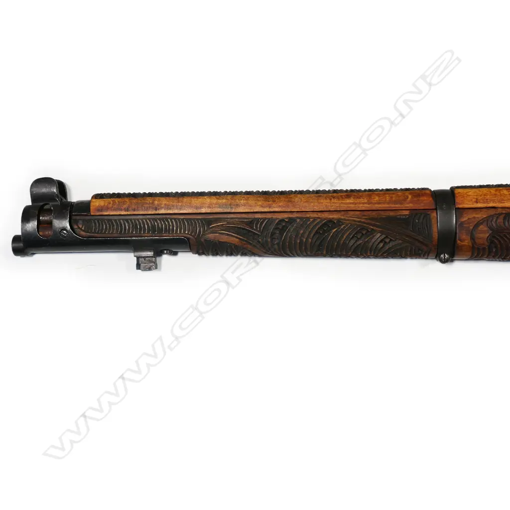 A 1917 WWI Mark 1 dated .303 Lee Enfield rifle with all-over-carved Māori designs attributed to Rangi Redman, Image 1++